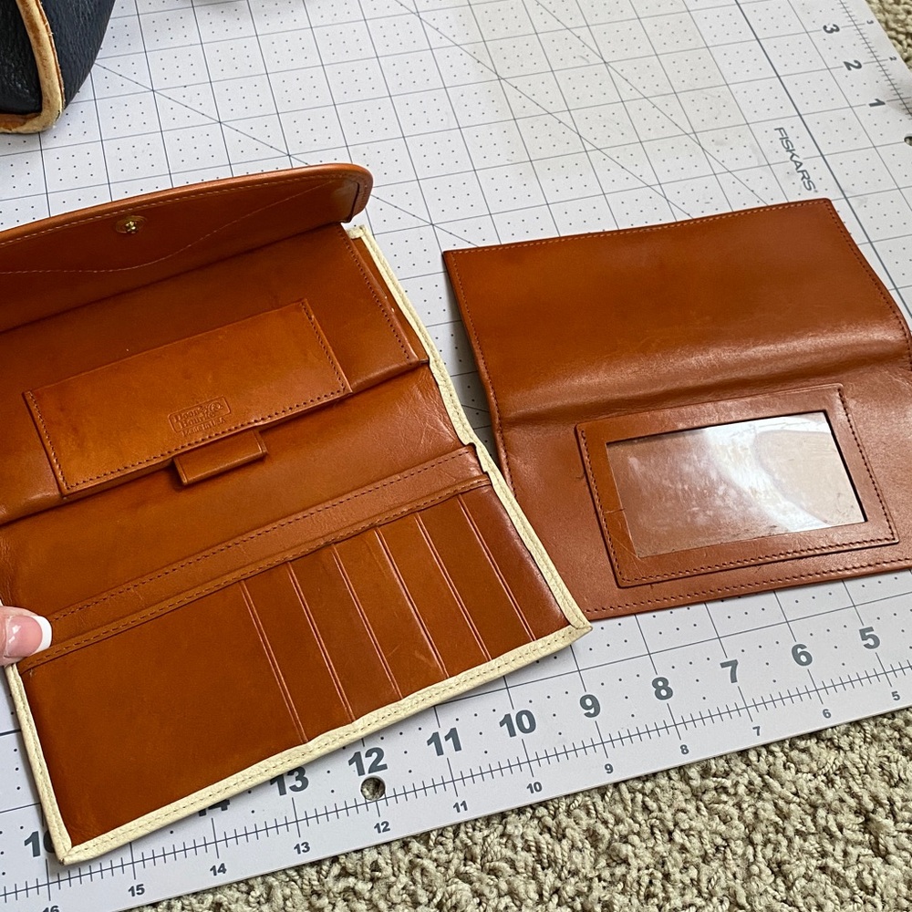 Dooney & Bourke bag lot - Picture 13 of 17